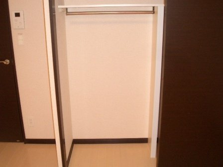 レオネクストサンクワイエットⅡの内装|明るい室内です