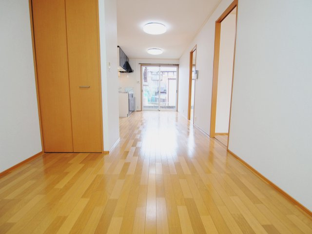 ノースガーデンの居間・リビング