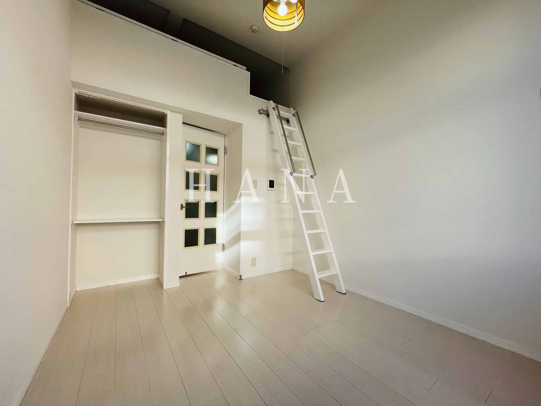 アゼリア宮田　K-076のロビー|ロフト付きで天井が高いです(^^)/