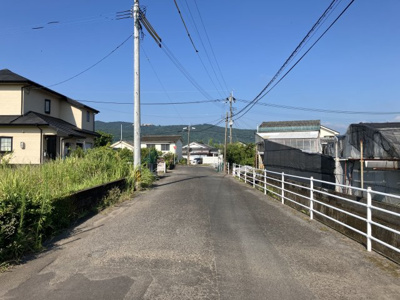 【前面道路含む現地写真】 | 指宿市大牟礼3丁目 土地