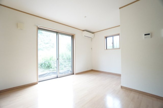 【居間・リビング】 | Autumn Hills