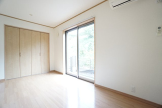 【寝室】 | Autumn Hills