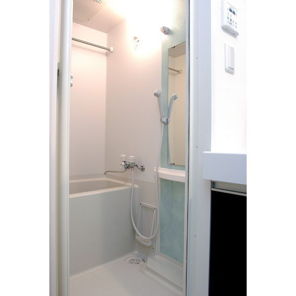 エステムプラザ名古屋・栄プレミアム　名古屋市賃貸　仲介手数料無料の浴室