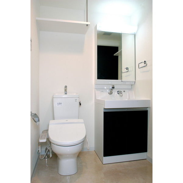 エステムプラザ名古屋・栄プレミアム　名古屋市賃貸　仲介手数料無料のトイレ