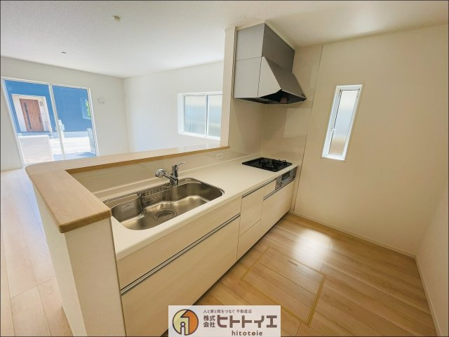 大川市津　新築建売のキッチン