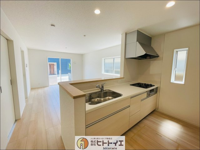 大川市津　新築建売のキッチン