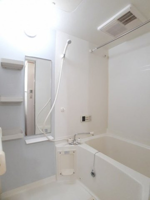 【浴室】 | アルト・ピアーノ有本Ⅲ | 落ち着いた空間のお風呂です