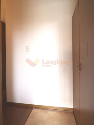 【玄関】 | ラ・マーシャA棟 | 明るい玄関です