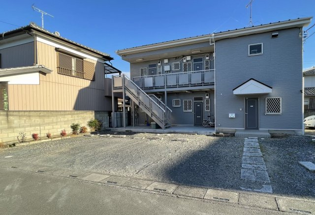 ホワイトハイムの駐車場