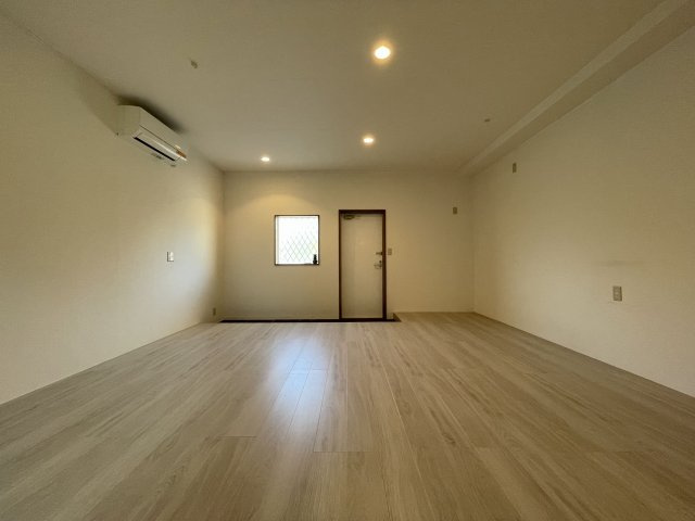 ホワイトハイムの内装