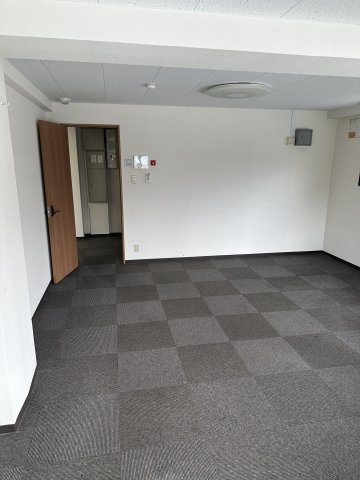 東村山小糸ビル