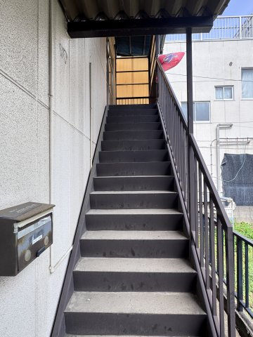 田中貸事務所のその他|専用階段です。