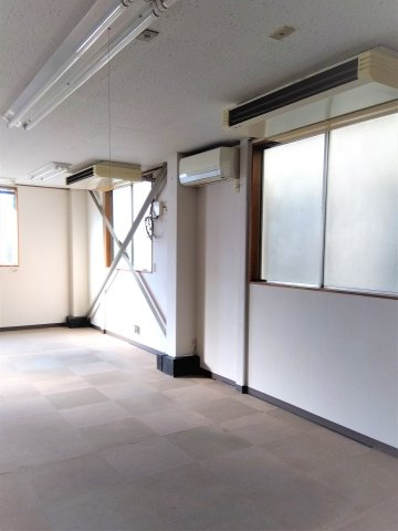 田中貸事務所の内装