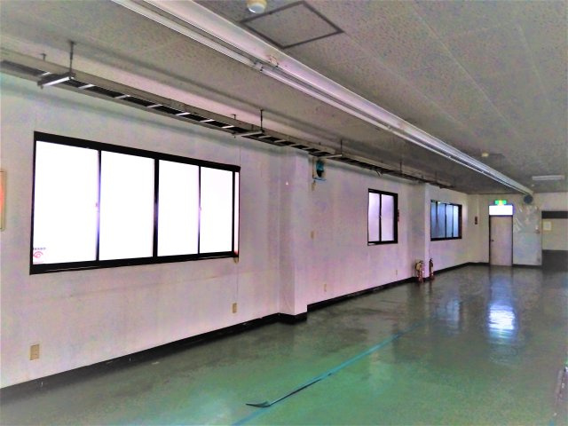 田中貸事務所の内装