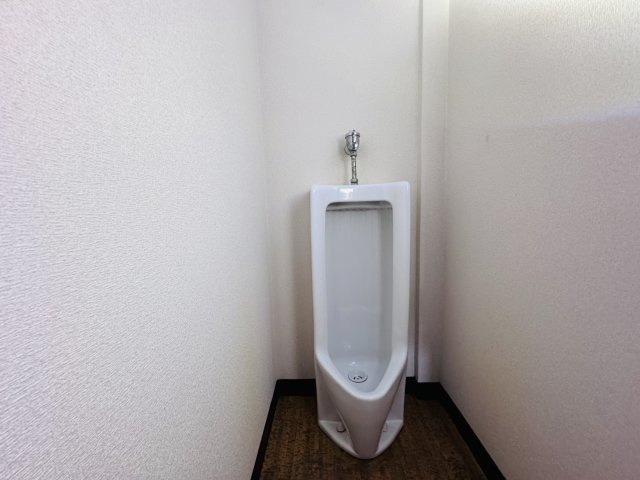 田中貸事務所のトイレ