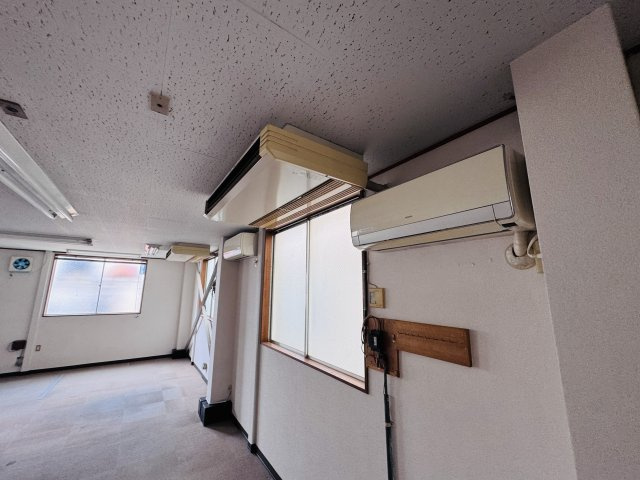 田中貸事務所の設備|空調