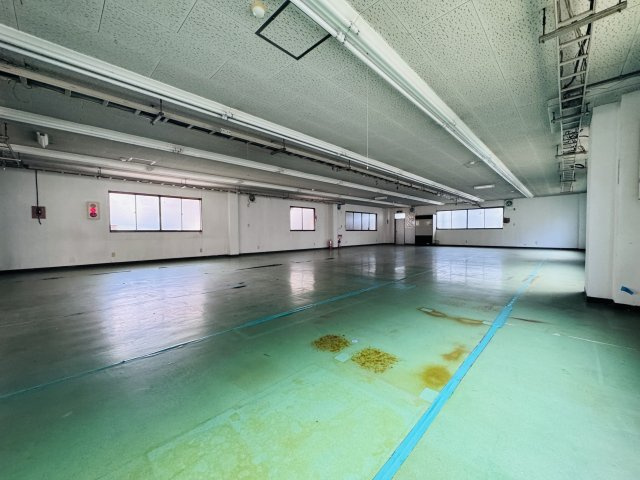 田中貸事務所の内装