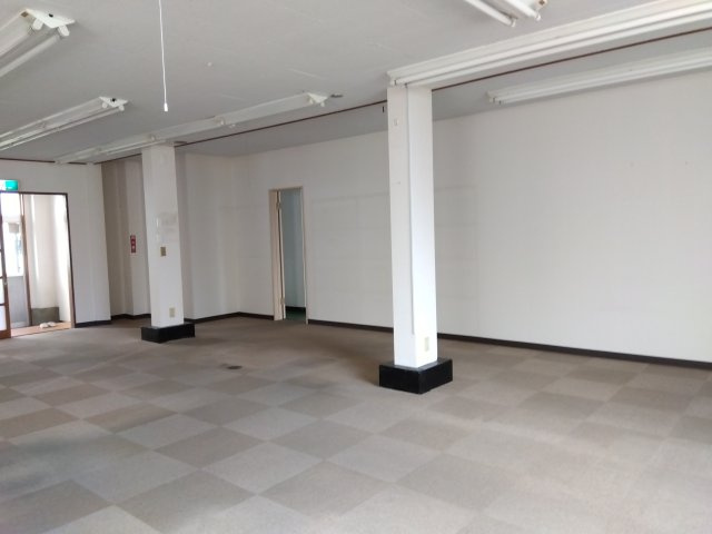 田中貸事務所の内装|事務所部分