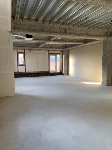 スプリング河辺駅前メディカルビルの内装