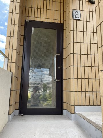 山口ビルの玄関|2階玄関です