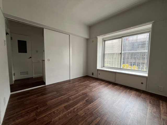 舞子片山団地４号棟の居間・リビング