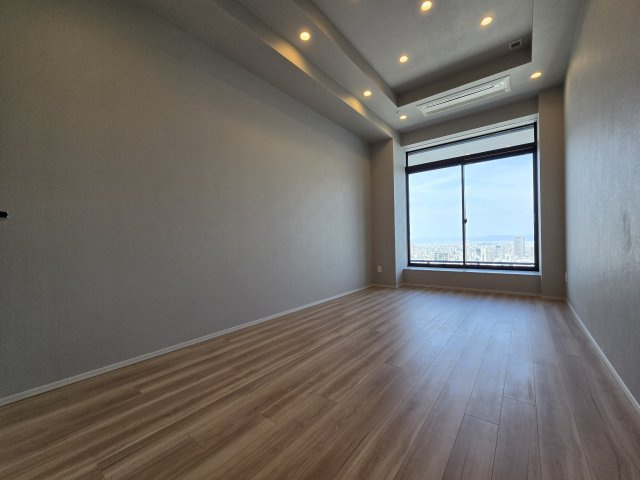 Brillia Tower 堂島（ブリリアタワー堂島）の居間・リビング