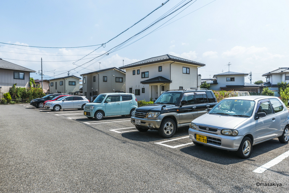 ラフィネス高田の駐車場|駐車場