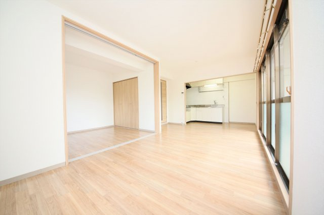 ビューテラス富貴の居間・リビング