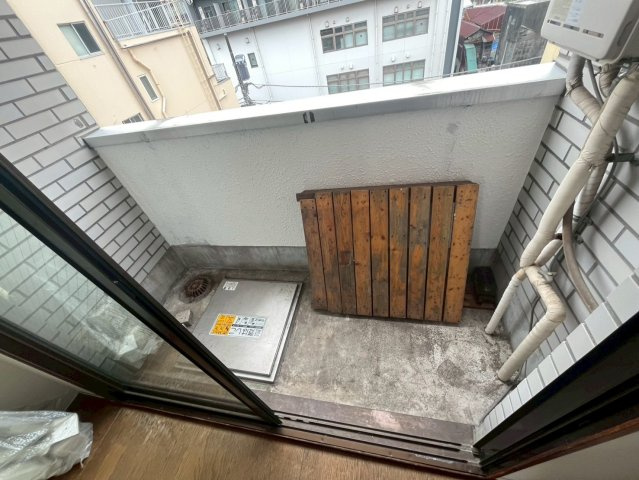 湘南NIビルのバルコニー