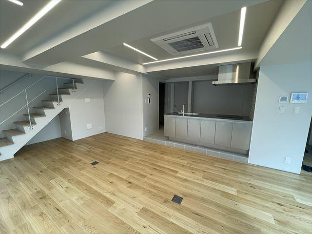 ＨＡＣＯ　Ｊｉｎｇｕｍａｅ（ＳＯＨＯ）の内装