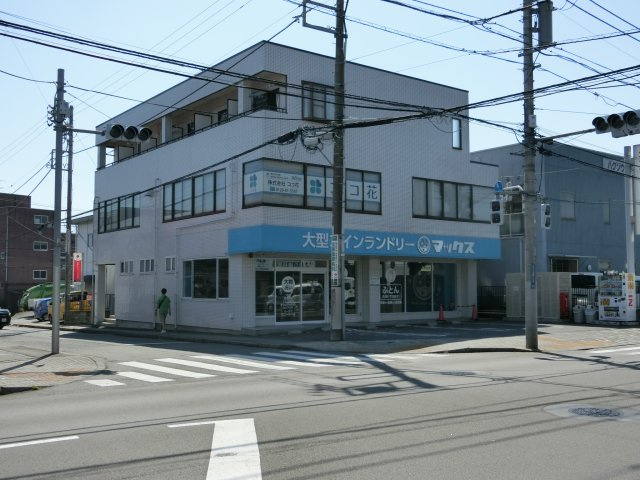 山本ビルの外観|解放感ある場所です