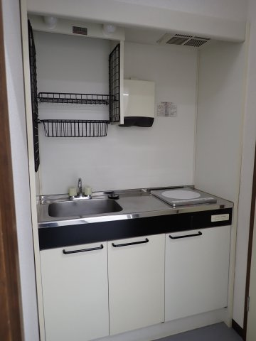 山本ビルのキッチン|きれいなキッチンです