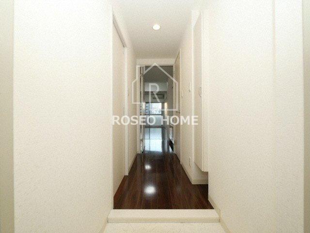 ラフィーネレジデンスの玄関