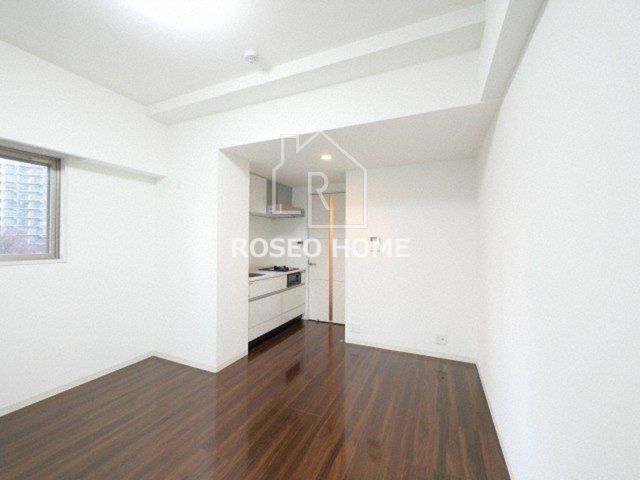 ラフィーネレジデンスの居間・リビング