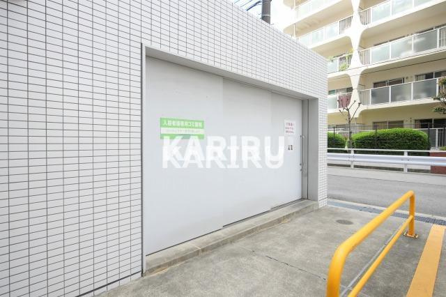 LaSante梅田北の駐車場