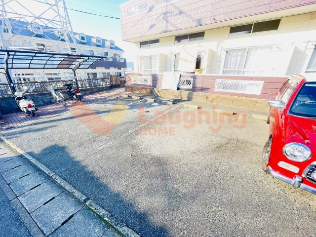 シャトレ隈Ⅱの駐車場