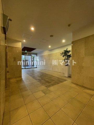 レジディア谷町のロビー