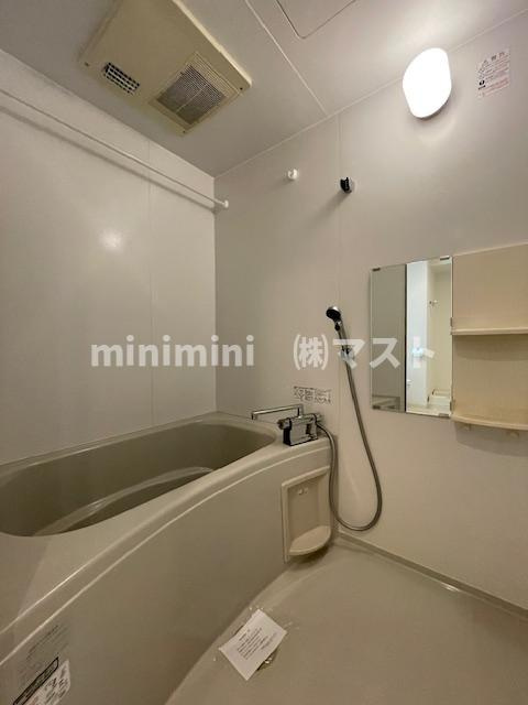 レジディア谷町の浴室