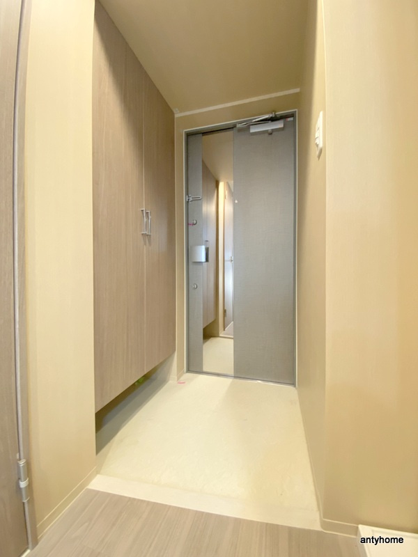 City Lux Namba South　仲介手数料無料の玄関