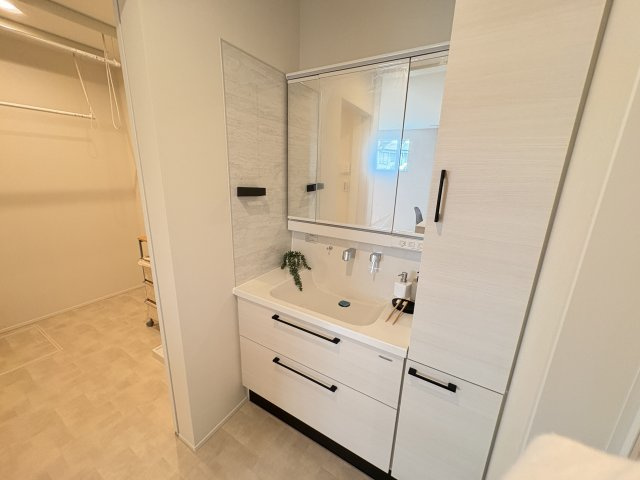 神戸市西区福吉台２丁目戸建３号地の独立洗面台