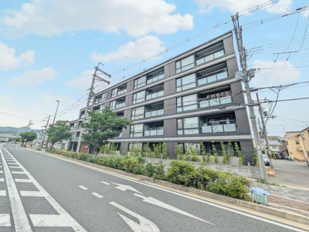 エスリード太秦レジデンスの外観