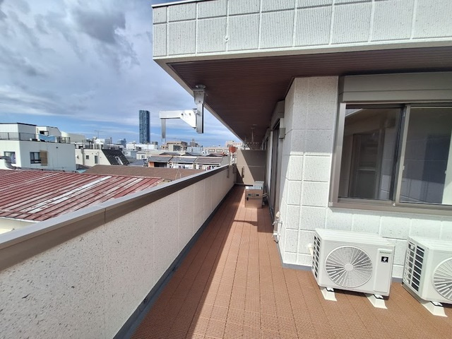 OwlGardenHills池袋のバルコニー