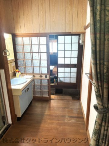 西垂水戸建の独立洗面台|洗面