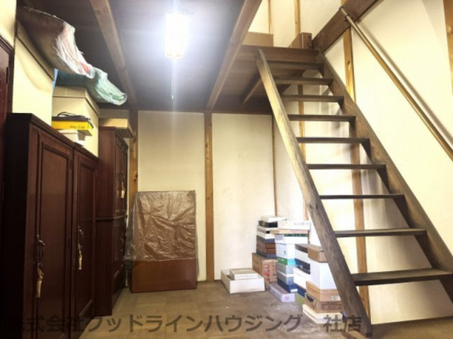 西垂水戸建の収納|母屋納戸