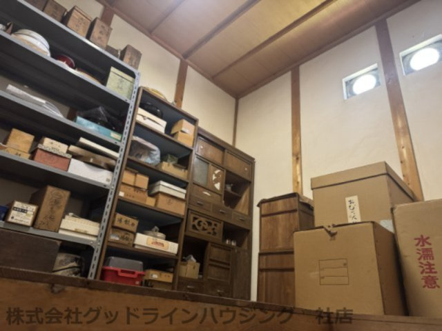 西垂水戸建の収納|納戸2階部分
