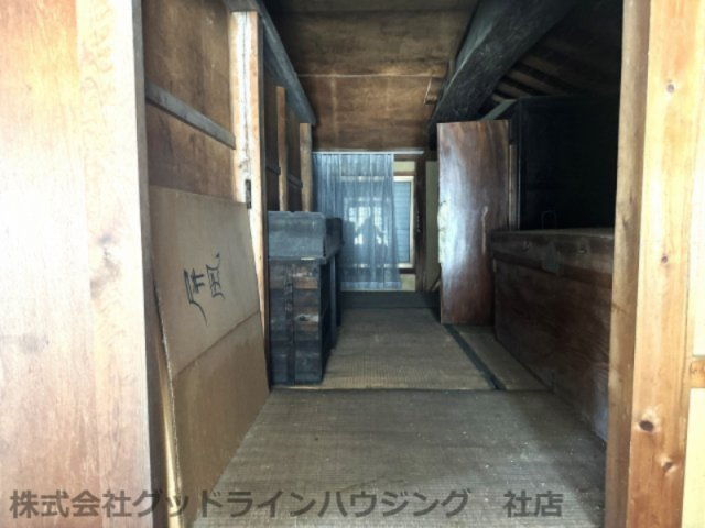 西垂水戸建の収納|小屋裏