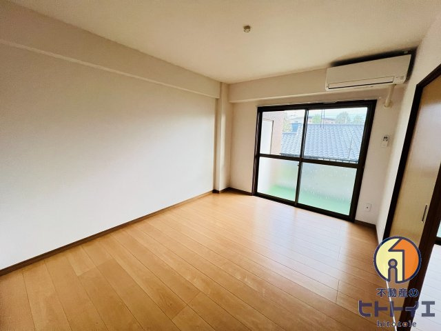 シャルマンコーポの洋室