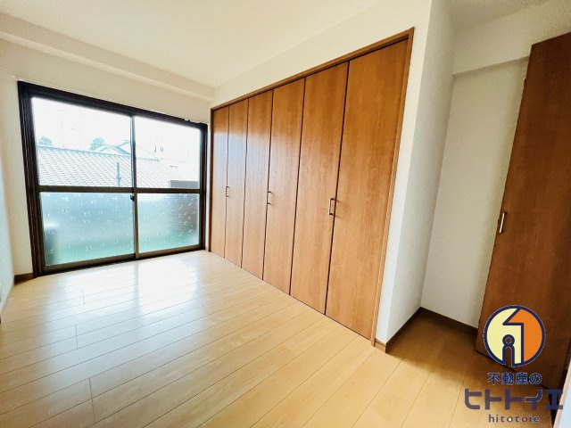 シャルマンコーポの洋室