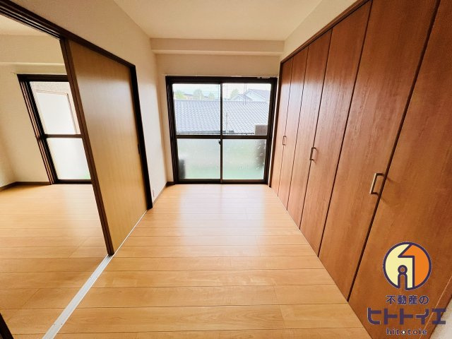 シャルマンコーポの洋室