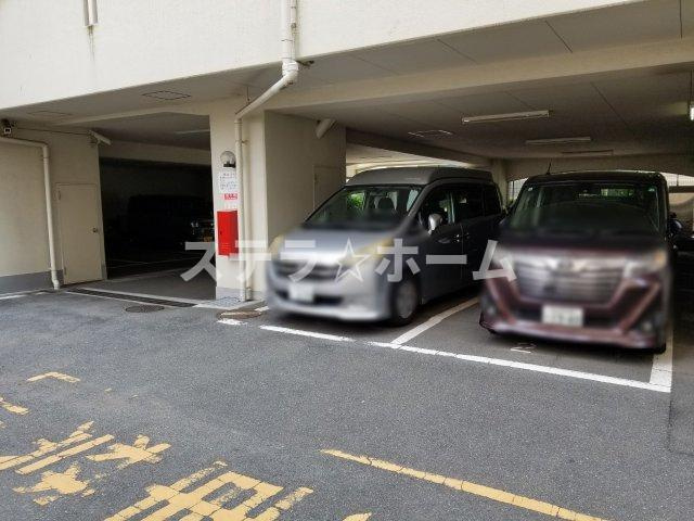 GSハイム新大阪の駐車場|駐車場に車を止められます